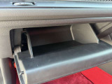 助手席前のグローブBOXです。
