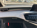 やっぱり新型になっても車検証ブック入りませんね〜。