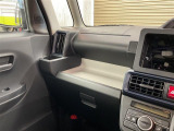 届出済 未使用車は新車の香りがします!中古車のようにタバコ臭い心配がありません。