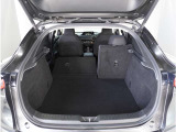 【シートアレンジ】多彩なシートアレンジができるので人を乗せたり荷物を載せたり自由自在。アナタ好みのシートアレンジをお楽しみ下さい。