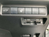 純正ETCでビルトインです。インパネに収まり見た目もスッキリです!高速道路の料金所でお金を用意する手間がいりません!