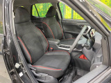 運転席シート廻りは使用感も少なく、良好な状態となっています。前オーナー様が丁寧に使っていたことがよくわかりますね。