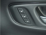 ◆ドライビングポジションシステム◆Hondaスマートキー、DRIVER1・DRIVER2のそれぞれにシート位置を記憶でき、乗車時に使用キーを判別して自動で調整を行います。