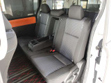 8人乗り仕様!2列目ベンチシート!