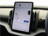 急速充電は、商業施設など外出先の公共の充電ステーションでご利用いただけます。CHAdeMO規格に準拠した150kWの急速充電器を使用した場合、充電率10%から80%まで、約32分で充電できます。