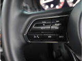 【ステアリングスイッチ】運転中、前方から目線をそらすことなく、オーディオ等の操作が可能な便利機能。安心&快適ドライブにはマストな装備。