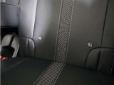 ◆ISOFIX◆シートベルトいらずでチャイルドシートと固定金具を連結するだけでガッチリ固定できます。