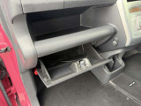 助手席前のグローブBOXです。