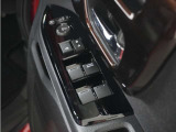 ◆パワーウィンドウスイッチ◆運転席から全席の窓の開閉操作を行うことが出来いつでも換気ができます!