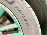 タイヤサイズ225/50R18