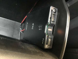 ETCが装着されています。再セットアップ後高速道路の料金所をノンストップで通過できて大変便利です。