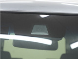 ◆Honda SENSING◆ カメラ等装置で精度の高い検知能力を発揮、安全運転を支援します。ステアリング上のコントローラーに注目!