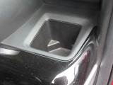 運転席のドリンクホルダー