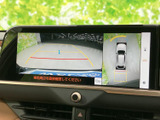 駐車や後退時の安全をサポートするバックモニター。後方視界を広げ、スムーズな運転操作を支援します。