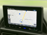 先進のナビゲーションシステムを搭載。目的地設定やルート検索がスムーズに行え、快適なドライブをサポートします。