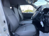 運転席シートです。