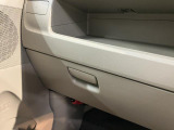 内装、ドア内張にキズがあります。