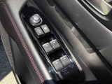パワーウインド・電動格納付きドアミラースイッチは、運転席ドアに集中☆