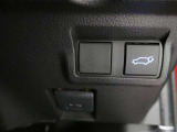 Pバックドアの操作が運転席から行えとても便利です!