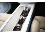 詳細お問い合わせは、VOLVO CAR 姫路まで。079-292-5481