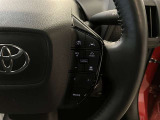 ステアリング右側にレーダークルーズコントロール(全車速追従機能付き)スイッチ・LTAスイッチ・オーディオスイッチが付いています。