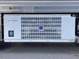 冷凍機はサブエンジン式です。