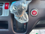 ☆お気に入りの1台がきっと見つかると思います。万が一店頭にご希望の車種が無い場合もご安心下さい!当社、好評のバックオーダーシステムで責任を持って迅速にお探し致します☆