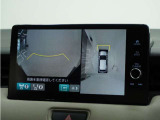 ◆マルチビューカメラシステム◆運転席から見づらい前後左右を、ナビ画面の映像で確認。見通しの悪い交差点や狭い道でのすれ違い、駐車などをサポートします。