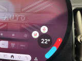 メーカーオプションのシートヒーターとステアリングヒーターが付いており、冬場も快適にドライブ出来ます!!