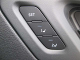 運転席シートはメモリー機能が付いてシートポジションを2名迄記憶できる便利な機能です