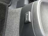 前席の100V AC電源(1500WW)です。