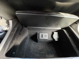USB・AUXジャックになります!