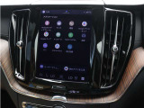 Google搭載のボルボなら、車内にいながら多彩なデジタルライフをお楽しみいただけます。Google Playから必要なアプリをダウンロードして、有意義な移動時間を楽しみましょう。