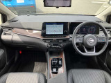 左右に視界が広く、見通しが良いので楽々運転することができます!