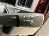 オートライト機能 周囲の明るさに応じて、ヘッドランプを自動的に点灯・消灯ができます。