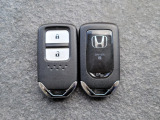 ご納車の際は、キーを2個お渡しさせていただきます。