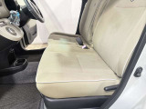 ☆納車前には撥水コーティングで外装のツヤとクリアを復活させます!!納車後の、お手入れも楽にして頂けます!!(パックによります)