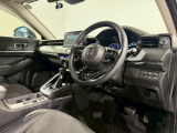 【ルームクリーニング】せっかく乗るならピカピカの車がいいですよね!当店は、他社では省きがちな細部に至るまで、徹底した清掃を行っております。