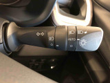 ☆オートライト機能☆車外の明るさに応じて自動的でヘッドランプを点灯および消灯します。夕暮れ時やトンネルなどで便利です!