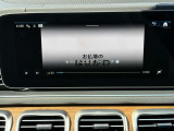 純正テレビチューナーが装着されておりますのでフルセグ受信が可能でございます。※走行中は音声のみでお楽しみくださいませ。