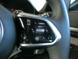 アダプティブクルーズコントロールにより、前方の車両を認識して、追従する機能です。長距離などの運転の際には、疲労を抑えることができます。