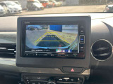 バックカメラで駐車時に後方が映像で確認できますので安心です。