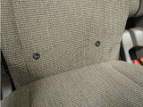◆ISOFIX◆シートベルトいらずでチャイルドシートと固定金具を連結するだけでがっちり固定できます。