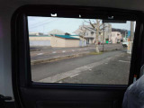 サンシェードを下した状態のお写真です。