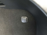 トランクにも電源ソケットが装備されています。アウトドアにも便利。