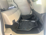 フロアマットも綺麗にクリーニングして納車しております!