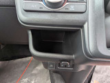 豊かな自然に囲まれた小豆島で、次の愛車を探してみませんか?写真以上の品質をお約束。全国お届け対応はもちろん、観光がてらの現車確認も大歓迎です。「遠くても選んでよかった」感動を小豆島から届けます。