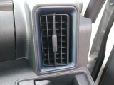 運転席エアコン吹き出し口周辺のお写真です。