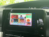 停車時に、テレビ番組を視聴することができます。お子様のいるご家族には特におすすめです。移動時間のエンターテイメントとしても活躍します。