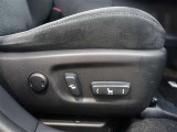 パワーシート搭載しております!微妙な調整が手軽にでき、ピッタリのポジションで運転することが可能です♪